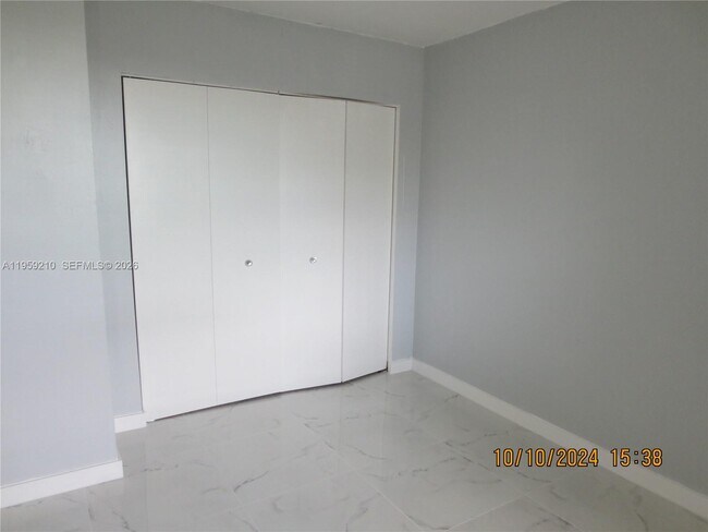 Building Photo - 1141 NW 30th St