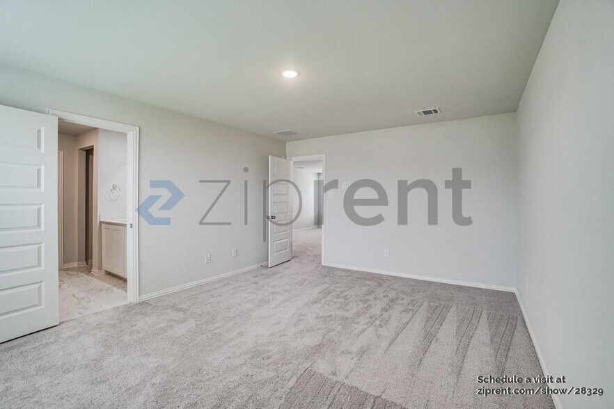 Building Photo - 520 Hickory Rdg Dr
