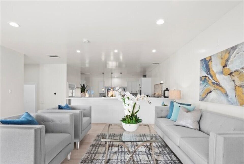 Building Photo - 17601 Rhoda St