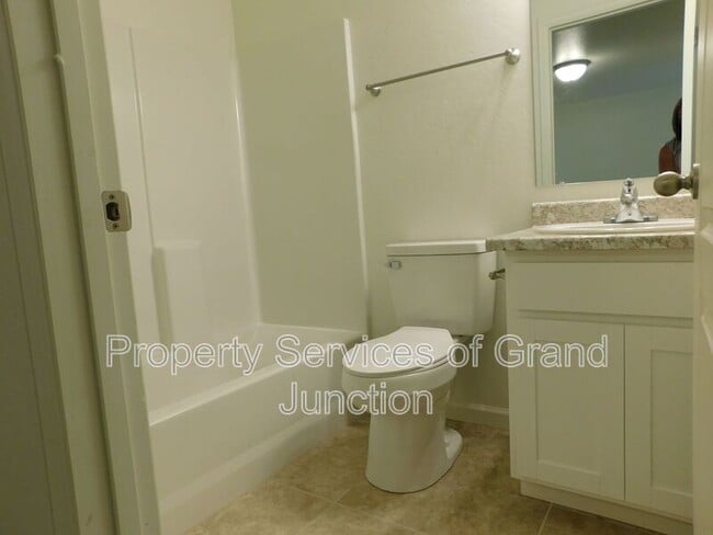 Building Photo - 654 Trinity Way