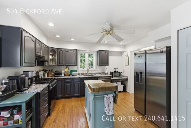 Building Photo - 504 Bickford Ave