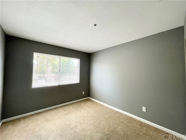 Building Photo - 1520 N Mountain Ave