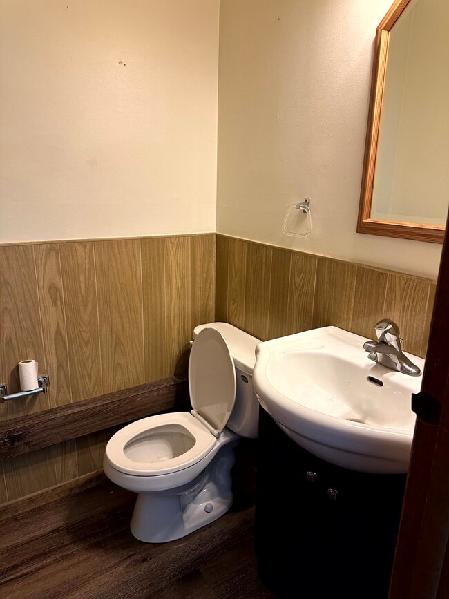 Building Photo - 2 Florentine Ct