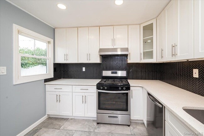 Building Photo - 54 Ketcham Ave