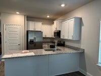 Building Photo - 13600 Shea Cir