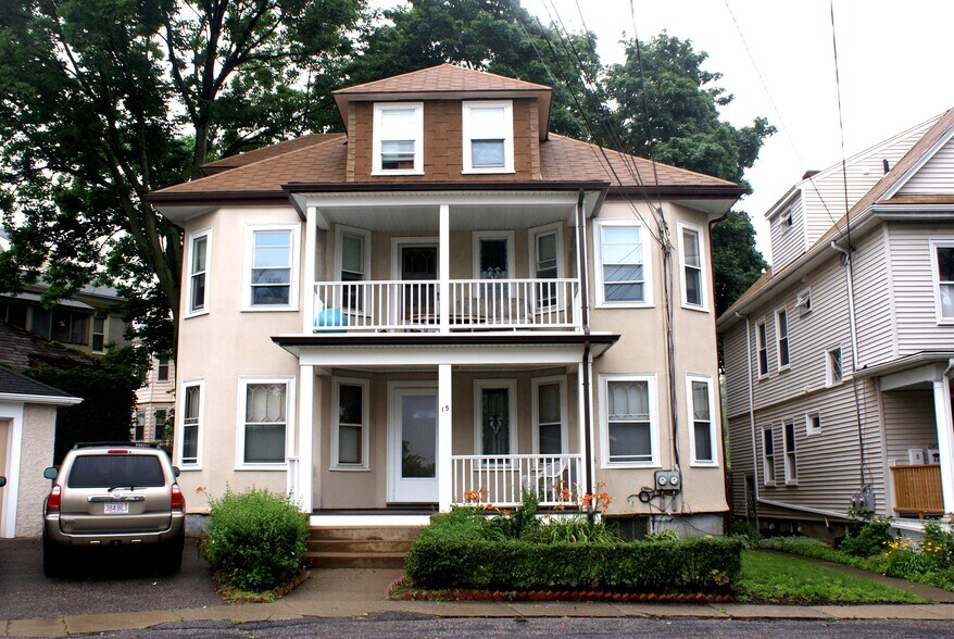 Building Photo - 15 Clayton St