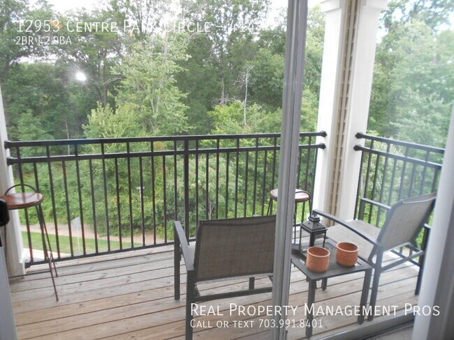 Building Photo - 12953 Centre Park Cir