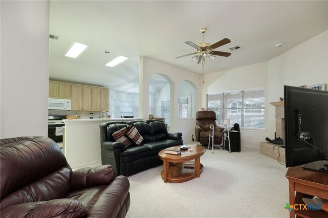 Building Photo - 1421 Spiderlily View