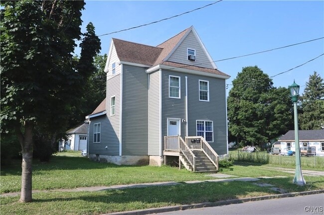 Primary Photo - 222 Academy St