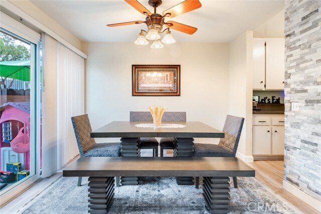 Building Photo - 9306 Mesa Verde Dr