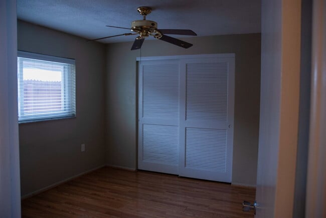 Building Photo - 3/Bedroom 3/Bath Tarpon Springs Home