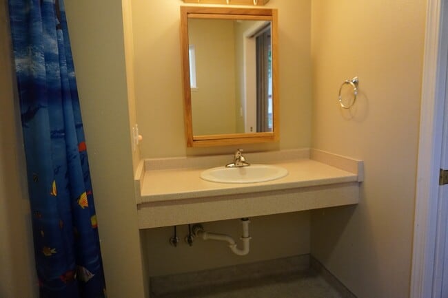 Building Photo - 1705 Resurrection Blvd