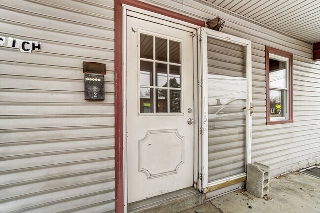 Building Photo - 29 N Main St