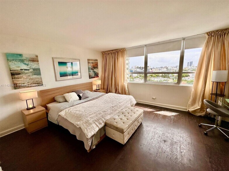 Building Photo - 1500 Bay Rd