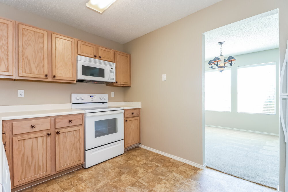 Building Photo - 4208 Hunters Creek Dr