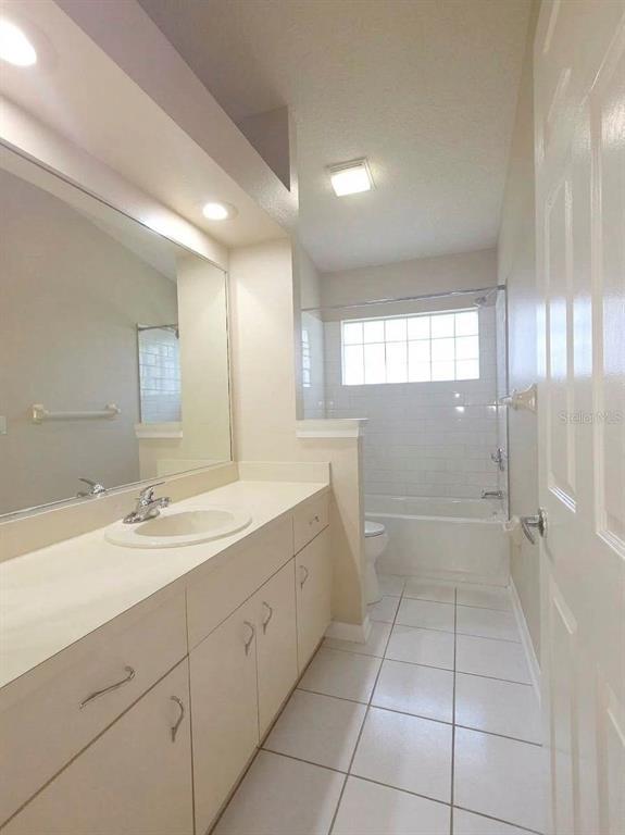 Building Photo - 9403 Larkbunting Dr