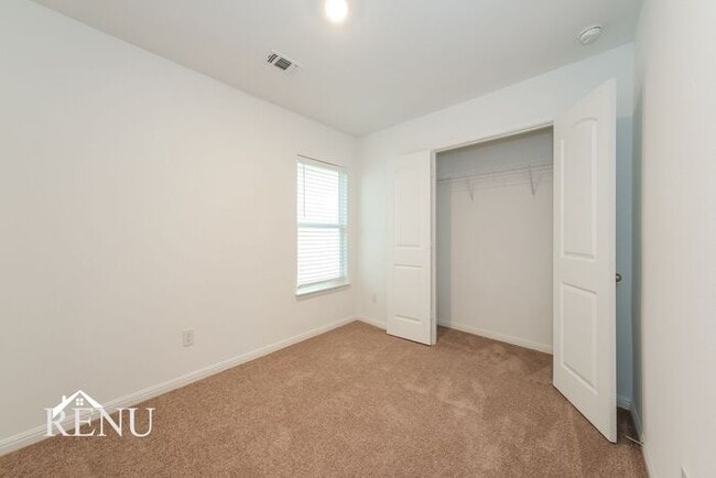 Building Photo - Coming Soon!