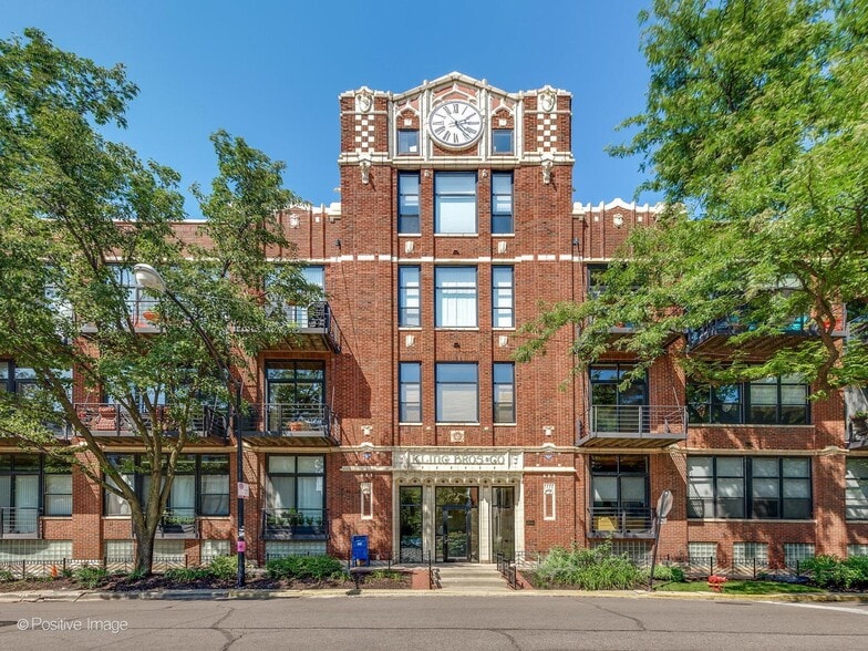 2300 Wabansia - 2300 W Wabansia Ave