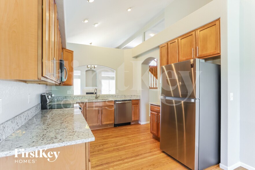 Building Photo - 15857 E 107th Way