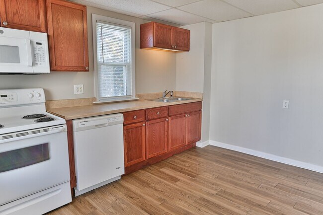 Building Photo - 142 S 29th St