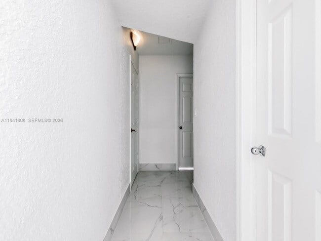 Building Photo - 8714 NW 153rd Terrace