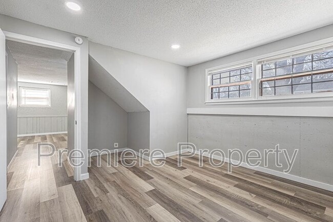 Building Photo - 11702 E 60 St