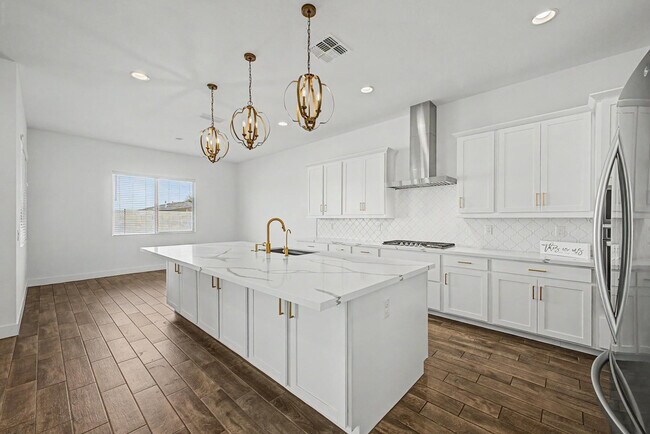 Building Photo - 13103 N 174th Dr