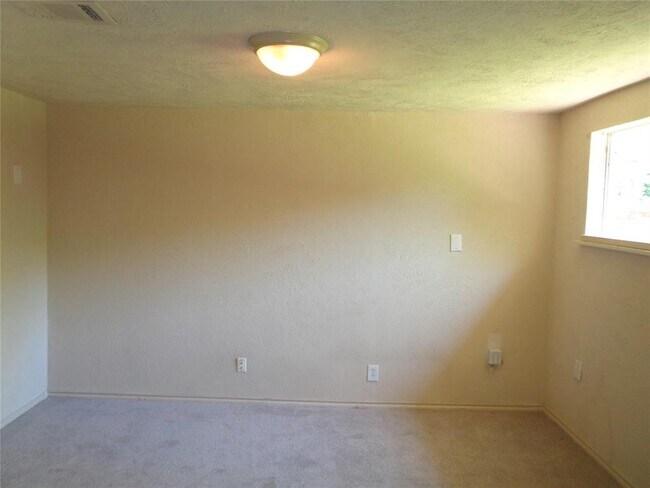 Building Photo - 11216 Barbarosa Dr