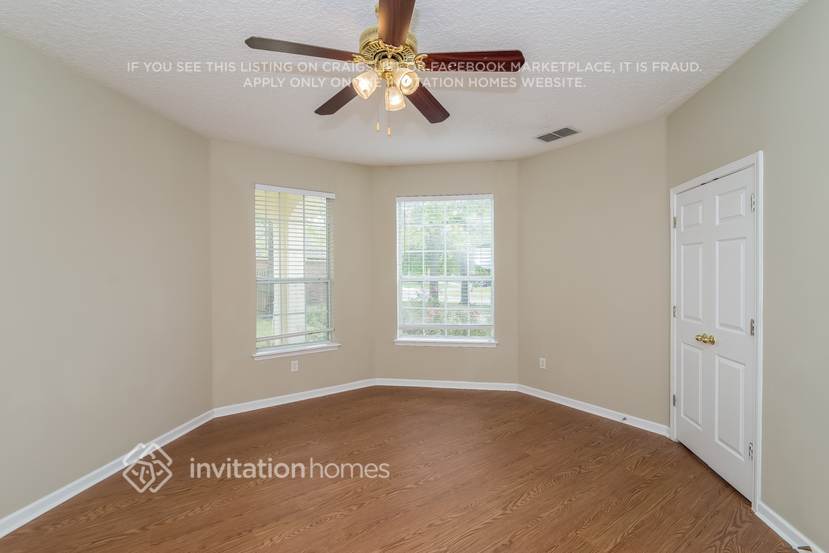 Building Photo - 2854 Pebblewood Ln