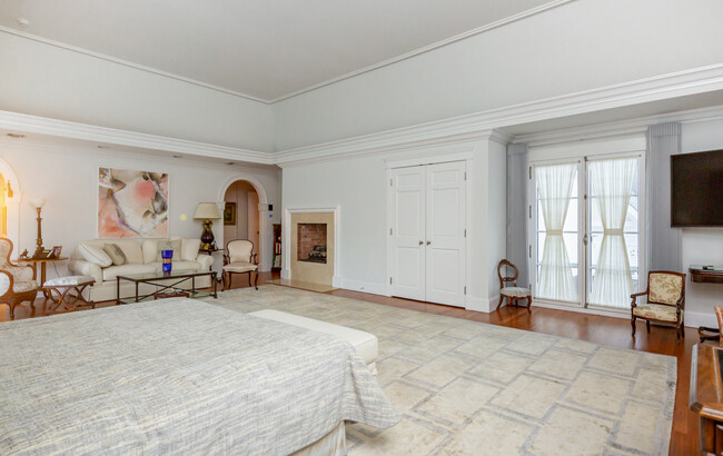 Building Photo - 167 Jule Pond Dr