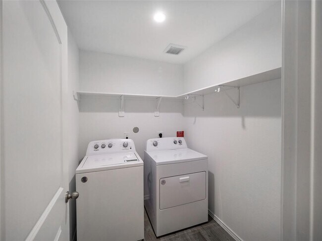 Building Photo - 24303 Springfield Valley Dr