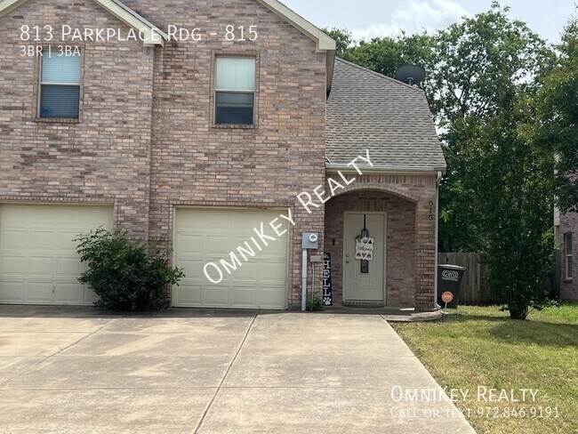 Building Photo - 813 Parkplace Ridge