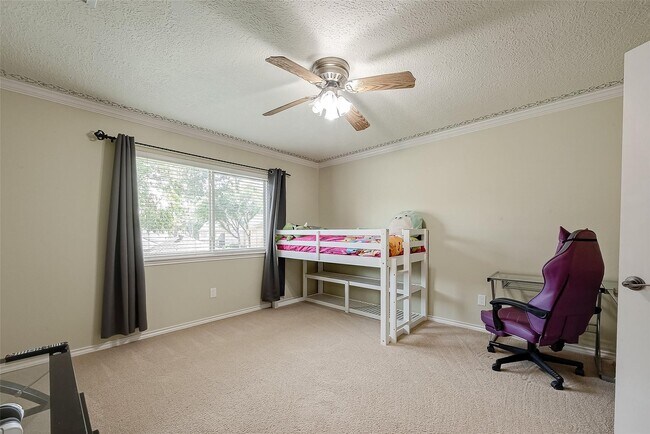 Building Photo - 17102 Misty Creek Dr
