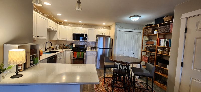 Building Photo - 2240 Baxter Ln