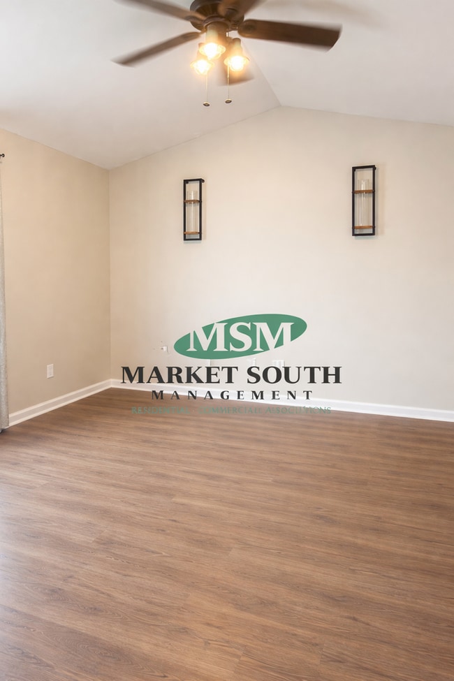 Building Photo - Townhome In Harmony Townes