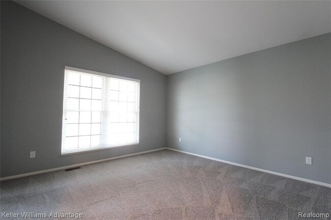 Building Photo - 40053 Crosswinds Rd