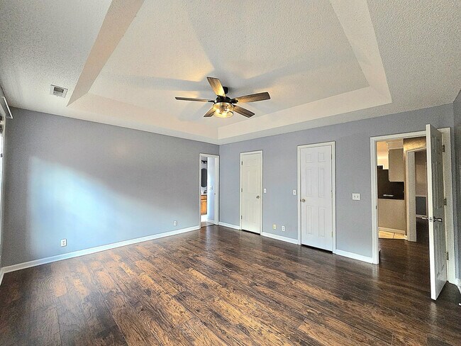 Building Photo - 160 Pinnacle Ct