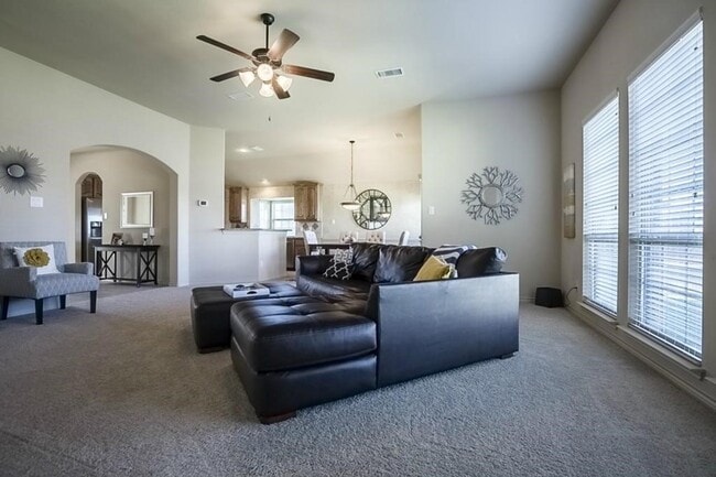 Building Photo - 4820 Tuscany Ln
