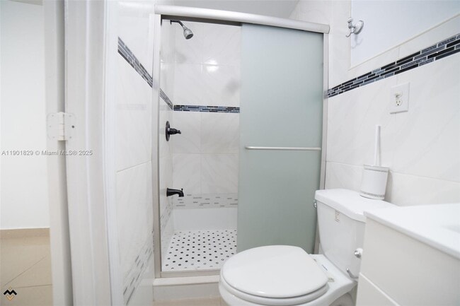 Building Photo - 12615 E Randall Park Dr
