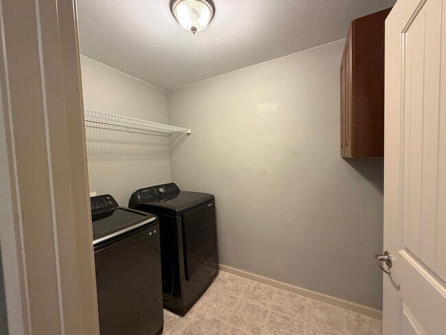 Building Photo - 16258 Hailey Ln