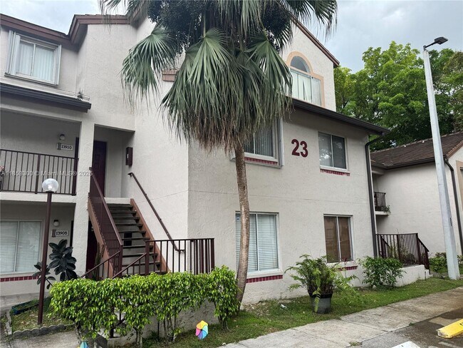 Building Photo - 13910 SW 91st Terrace