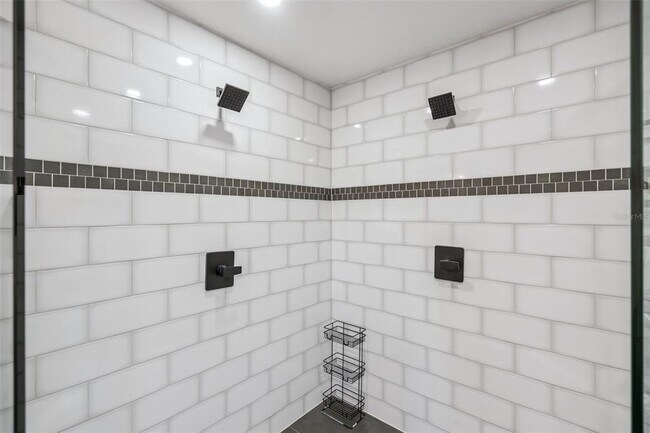 Building Photo - 1304 Santa Rosa Ct