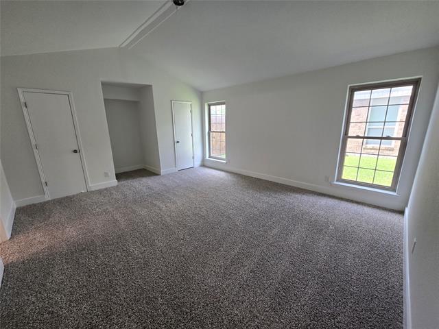 Building Photo - 553 Doral Pl