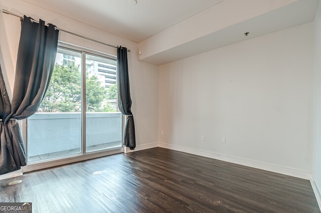 Building Photo - 44 Peachtree Pl NW