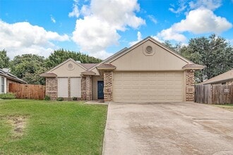 Building Photo - 120 N Flaxseed Ln