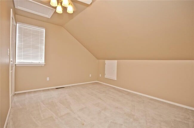 Building Photo - 2196 E Cinnamon Way