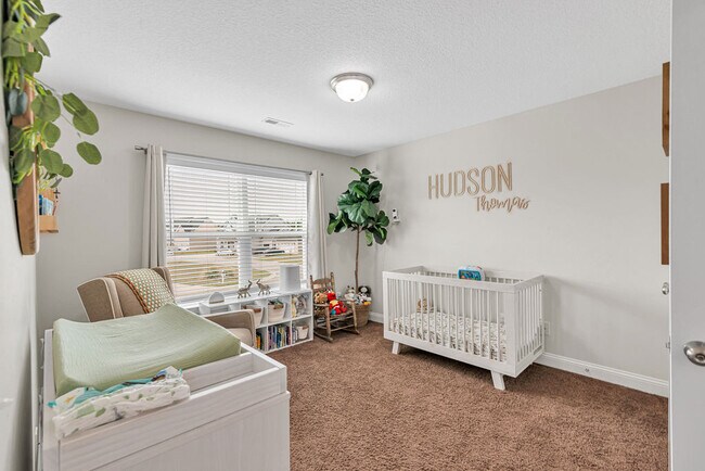 Building Photo - 301 Bear Run