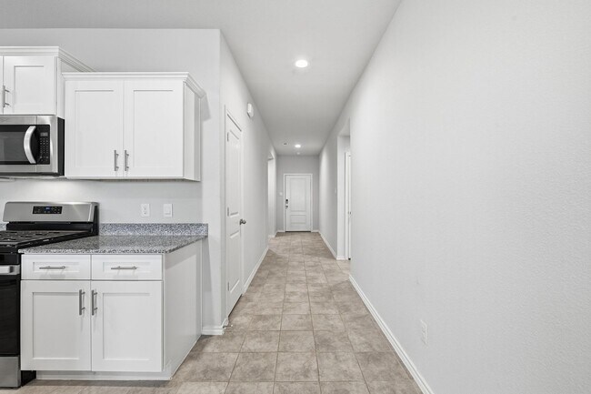 Building Photo - 4 bedroom home in Springtown, Texas