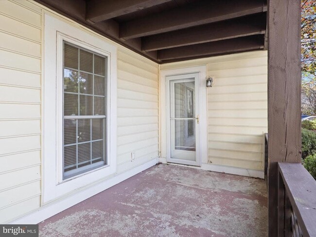 Building Photo - 10064 Oakton Terrace Rd