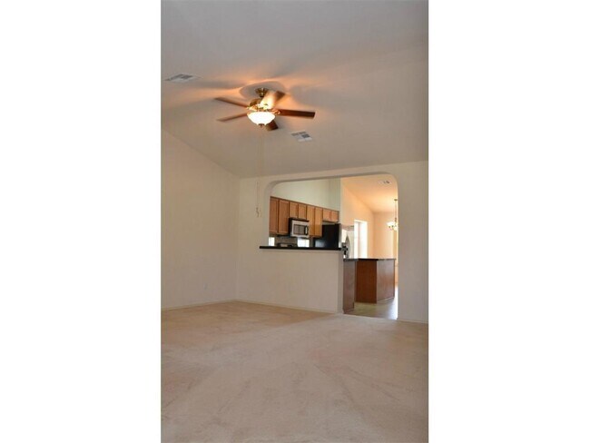 Building Photo - 1511 Legend Oaks Ln
